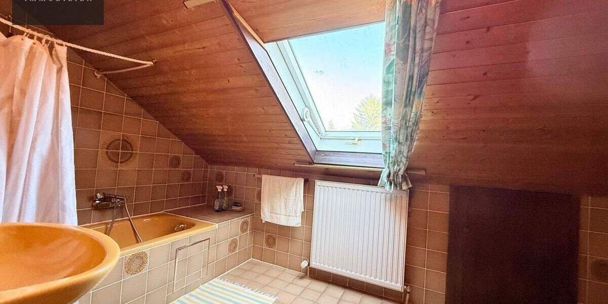 Mehrfamilienhaus, Wohnhaus Kulmbach Weiher - 7 Zimmer, 170 m&sup2;, 435.000&euro; | Angebot:25728444