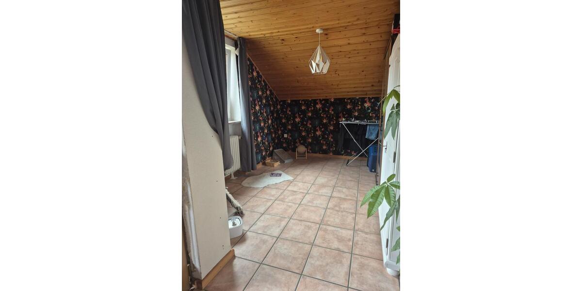 Dachgeschoßwohnung Kulmbach Blaich - 2.5 Zimmer, 75 m&sup2;, 139.000&euro; | Angebot:26977851