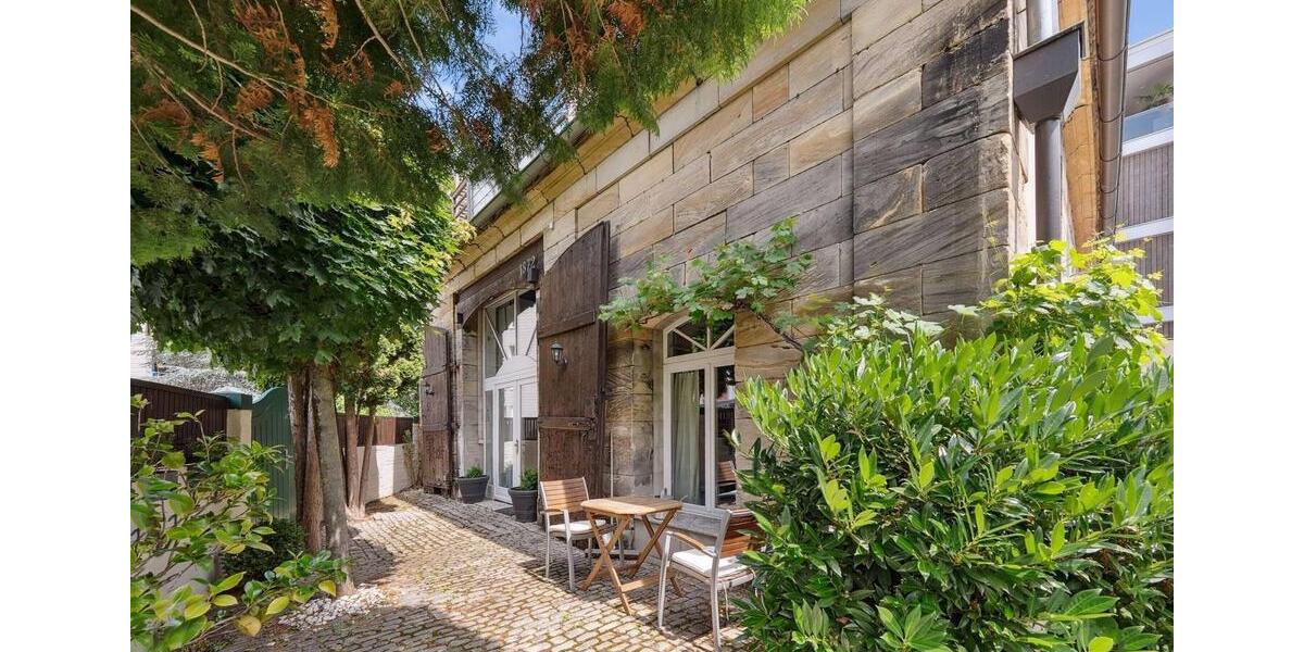 Einfamilienhaus Bayreuth City - 9 Zimmer, 301 m&sup2;, 1.145.000&euro; | Angebot:25921061