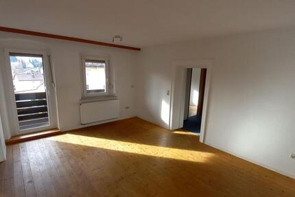 Wohnung Fichtelberg - 4 Zimmer, 82 m&sup2;, 680&euro; | Angebot:25986592