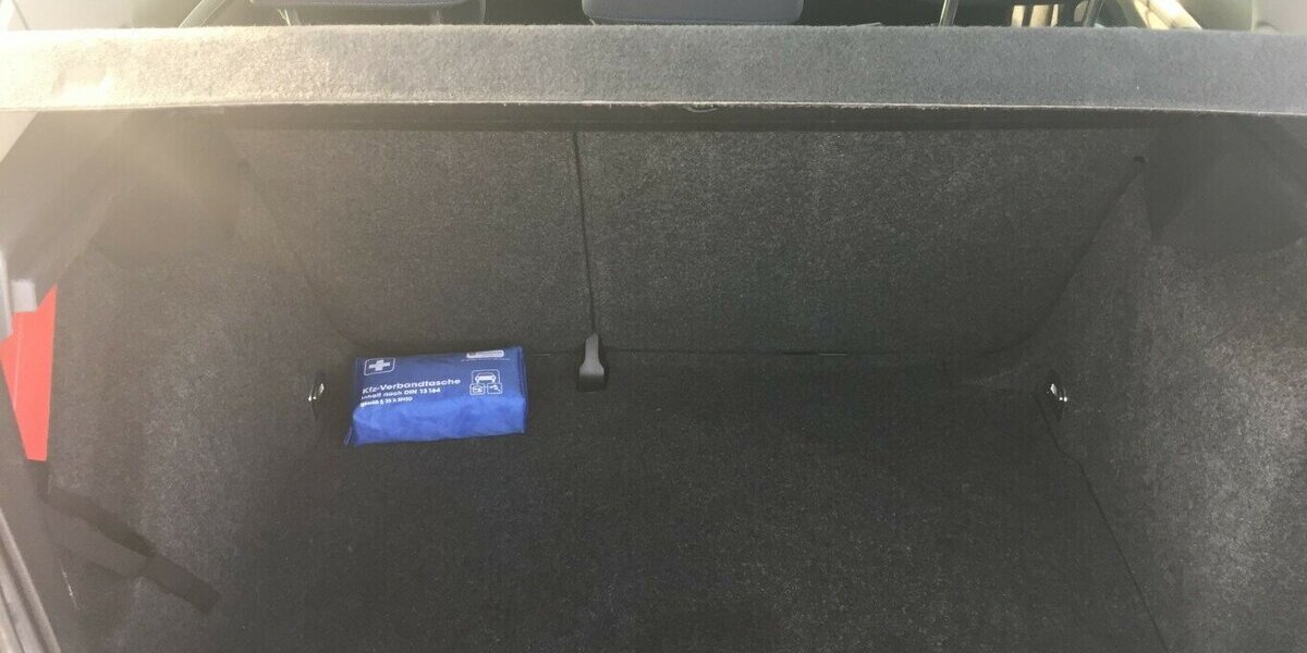 VW Golf Tour Edition,el.SD..Klima,Sitzheiz.,Tüv Neu! 200.000 km 3.200 &euro; Himmelkron 95502