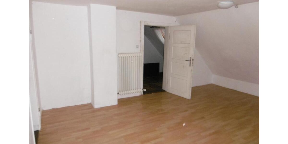 Einfamilienhaus Mainleus - 7 Zimmer, 165 m&sup2;, 186.000&euro; | Angebot:25948788