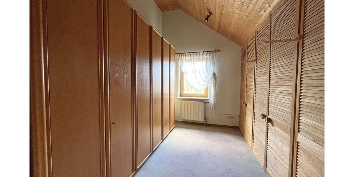 Einfamilienhaus Untersteinach - 7 Zimmer, 200 m&sup2;, 420.000&euro; | Angebot:25986609