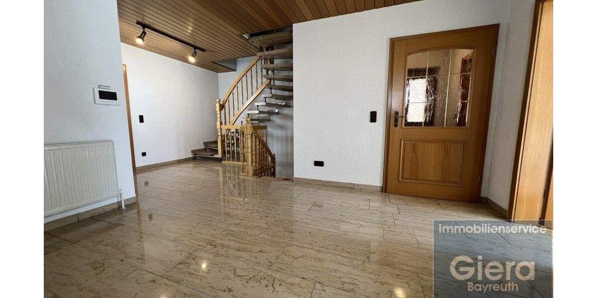 Einfamilienhaus Heinersreuth - 6 Zimmer, 220 m&sup2;, 592.000&euro; | Angebot:25726027