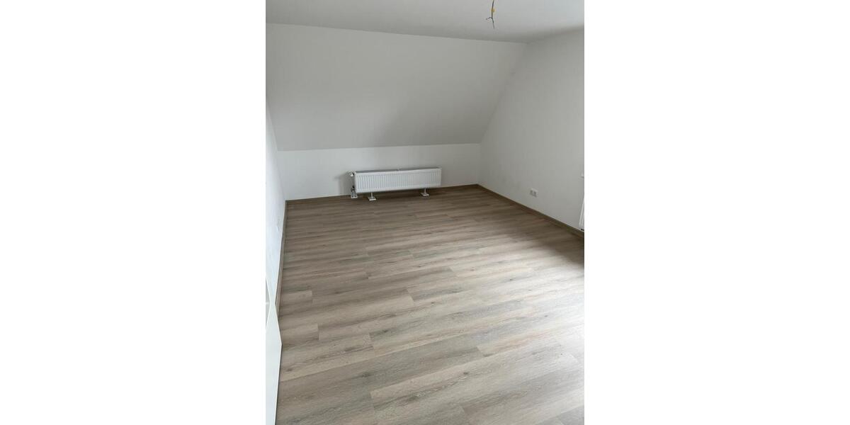 Einfamilienhaus Neuenmarkt - 4 Zimmer, 140 m&sup2;, 500.000&euro; | Angebot:27166203