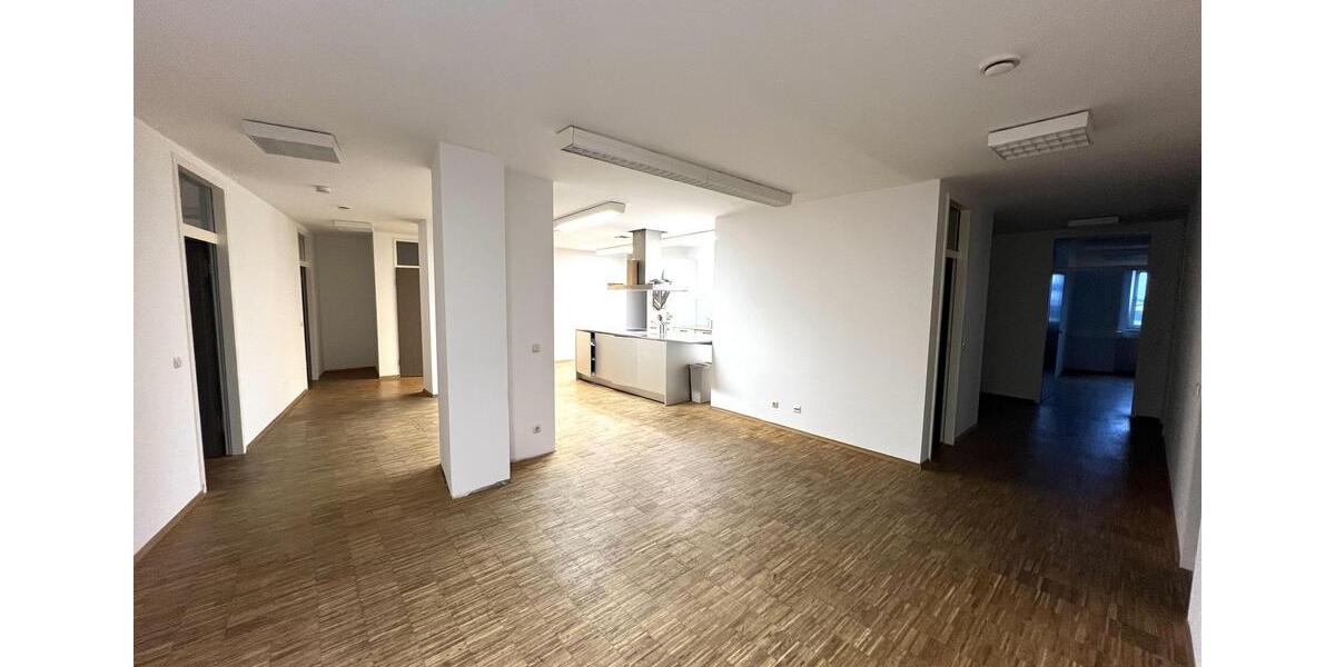 Gewerbeobjekt Bayreuth City - 2.860&euro; | Angebot:25223520