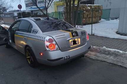 Nissan Altima 176.000 km 3.900 &euro; Bayreuth 95447