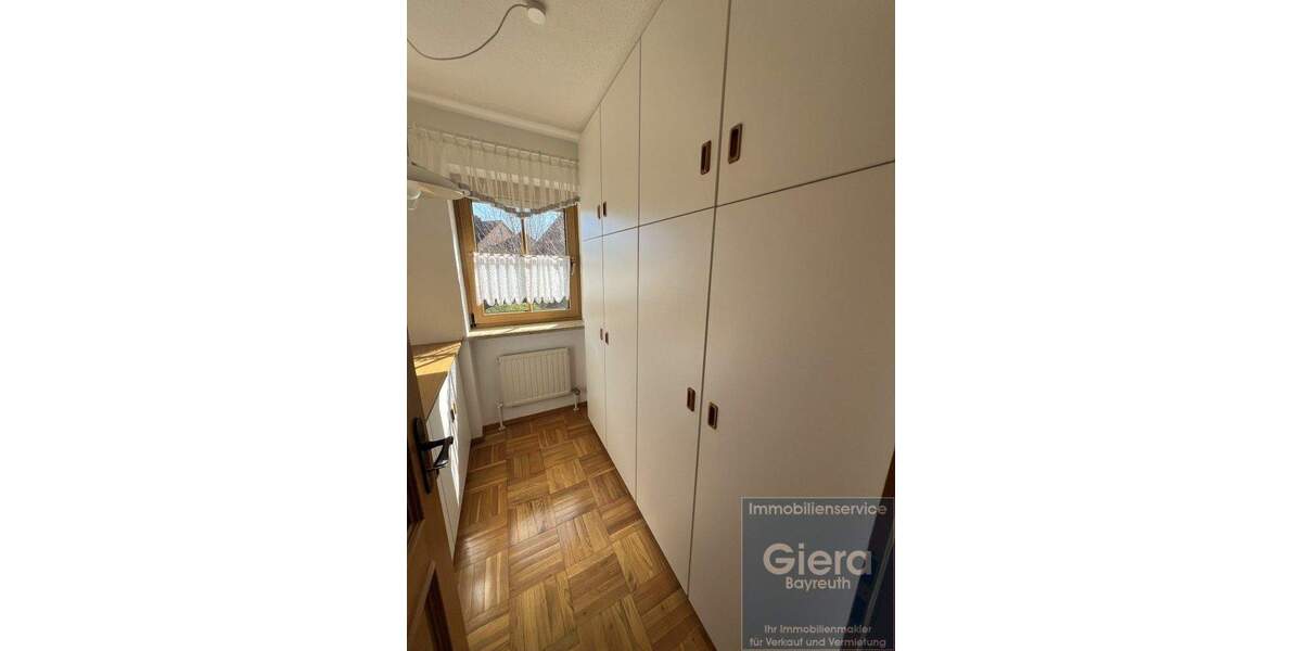 Einfamilienhaus Heinersreuth - 6 Zimmer, 220 m&sup2;, 592.000&euro; | Angebot:25726027