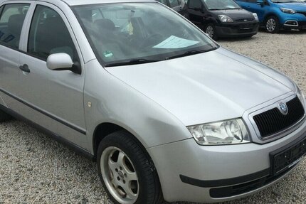 Skoda Fabia Ambiente,Tüv 03/27! 194.000 km 1.450 &euro; Himmelkron 95502