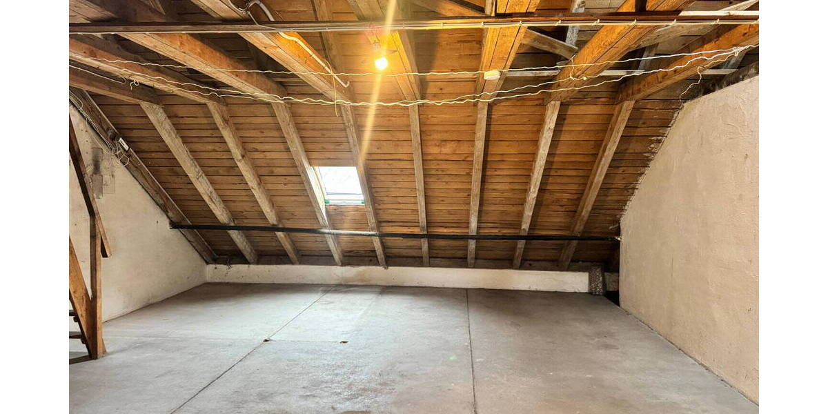 Etagenwohnung Bayreuth Altstadt - 3 Zimmer, 83 m&sup2;, 69.900&euro; | Angebot:25684056