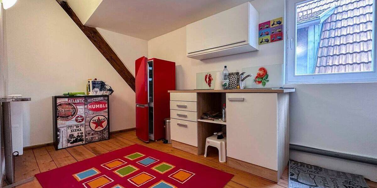 Mehrfamilienhaus, Wohnhaus Hollfeld - 7 Zimmer, 200 m&sup2;, 375.000&euro; | Angebot:26720484