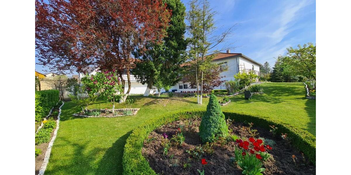 Mehrfamilienhaus, Wohnhaus Seybothenreuth - 650.000&euro; | Angebot:26044951