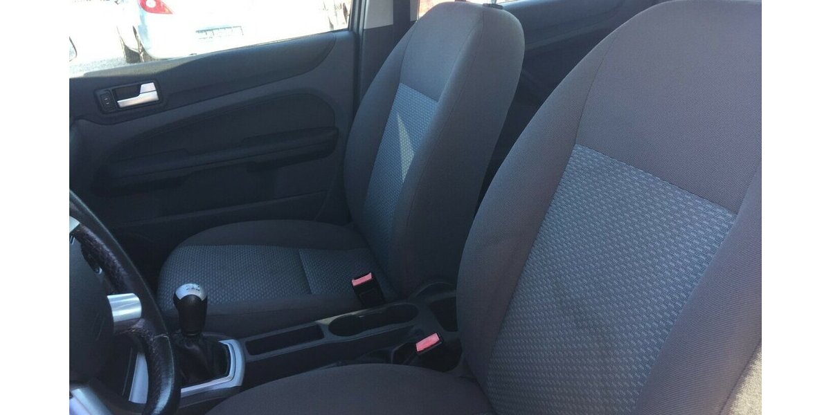 Ford Focus Style,Tempomat ,Klima,Tüv Neu! 321.000 km 2.000 &euro; Himmelkron 95502