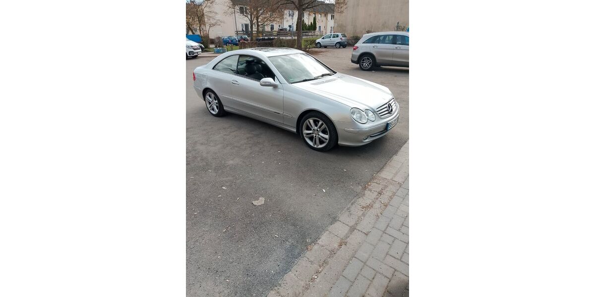 Mercedes-Benz CLK 320 136.000 km 7.400 &euro; Bayreuth 95447