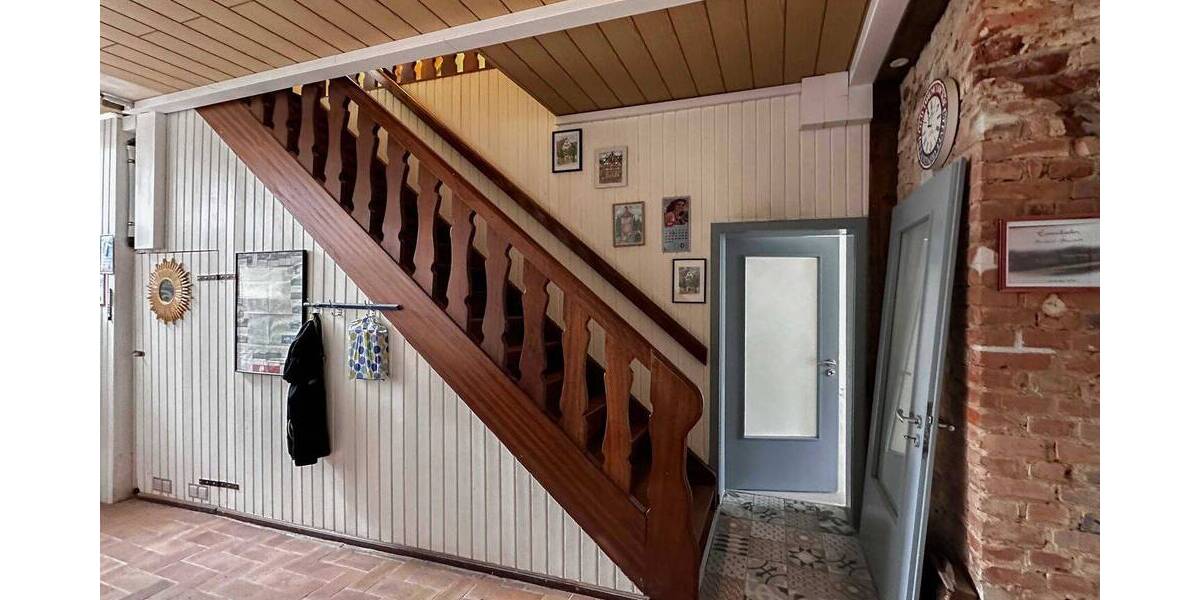Mehrfamilienhaus, Wohnhaus Hollfeld - 7 Zimmer, 200 m&sup2;, 375.000&euro; | Angebot:26720484
