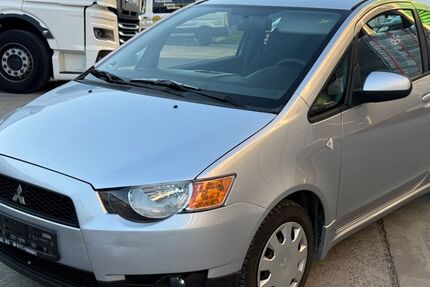 Mitsubishi Colt 180.000 km 3.190 &euro; Tröstau 95709