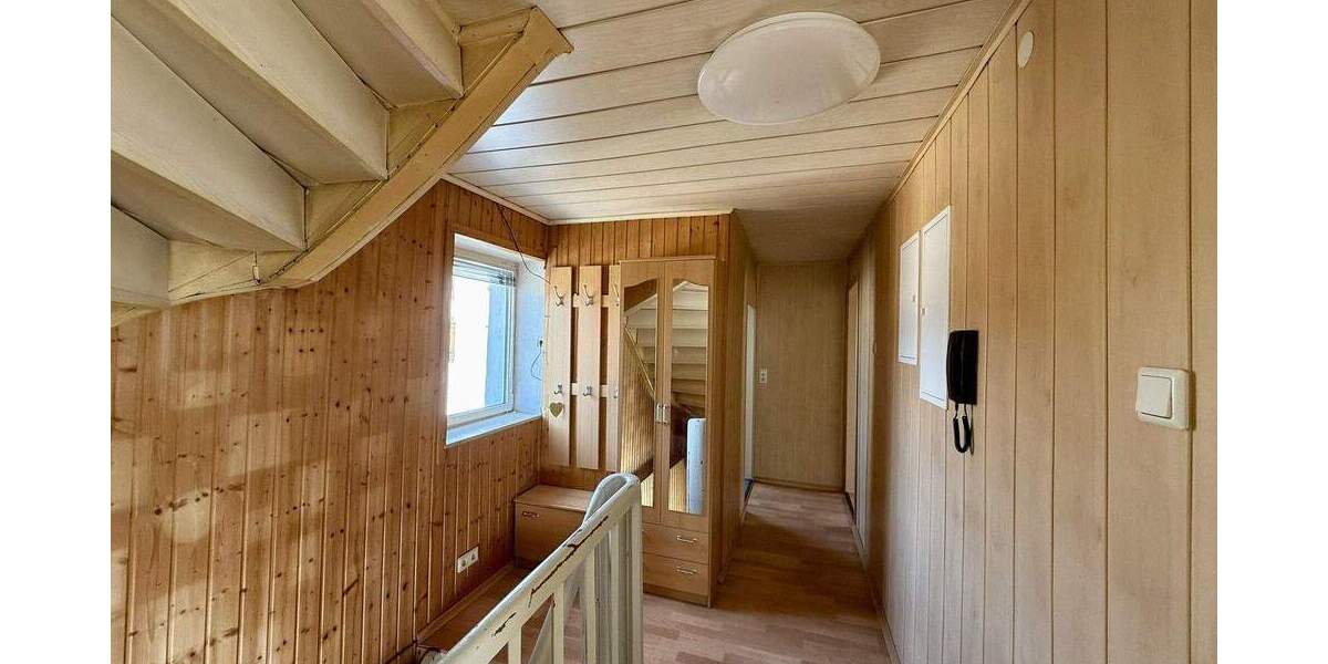 Einfamilienhaus Gößweinstein - 6 Zimmer, 126 m&sup2;, 99.000&euro; | Angebot:25906559