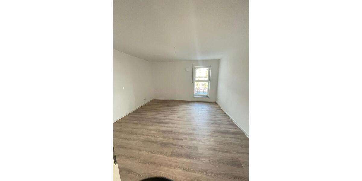 Erdgeschoßwohnung Kemnath - 4 Zimmer, 114 m&sup2;, 1.390&euro; | Angebot:25882986