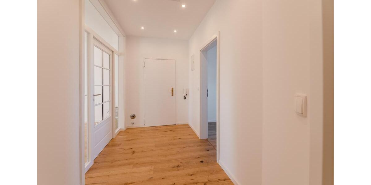 Dachgeschoßwohnung Bayreuth Meyernberg - 3 Zimmer, 69 m&sup2;, 245.000&euro; | Angebot:26834920
