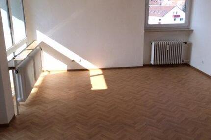 Wohnung Bayreuth Meyernberg - 3 Zimmer, 690 m&sup2;, 690&euro; | Angebot:25961676