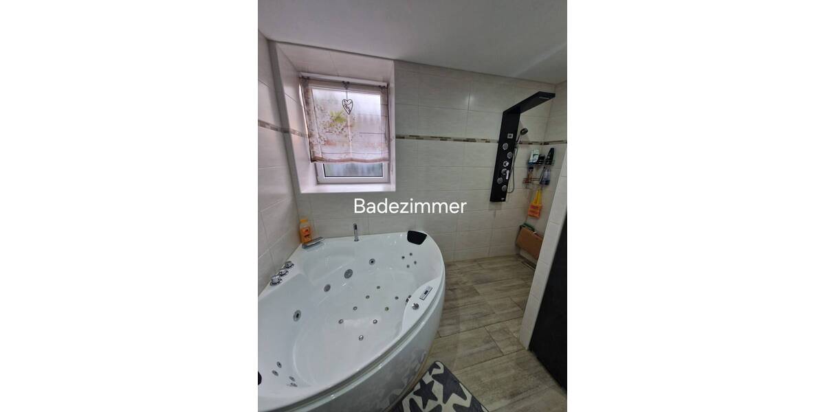 Etagenwohnung Speichersdorf - 3 Zimmer, 135 m&sup2;, 299.000&euro; | Angebot:25737679