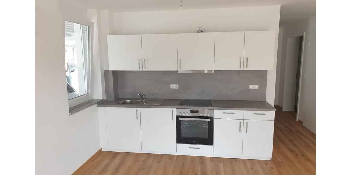 Erdgeschoßwohnung Kemnath - 2 Zimmer, 67 m&sup2;, 900&euro; | Angebot:26000184