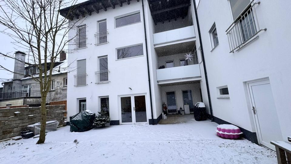 Etagenwohnung Weißenstadt - 3 Zimmer, 73 m&sup2;, 670&euro; | Angebot:25951742