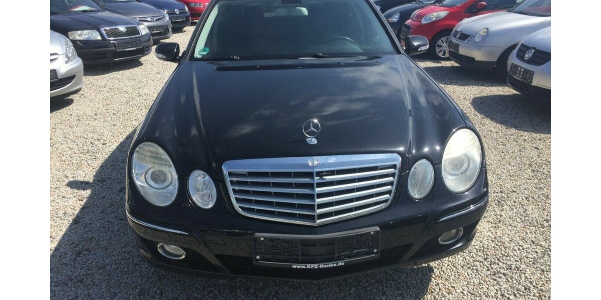 Mercedes-Benz E 200 T Elegance,Navi,Klimaaut.,Tüv Neu! 310.000 km 3.999 &euro; Himmelkron 95502