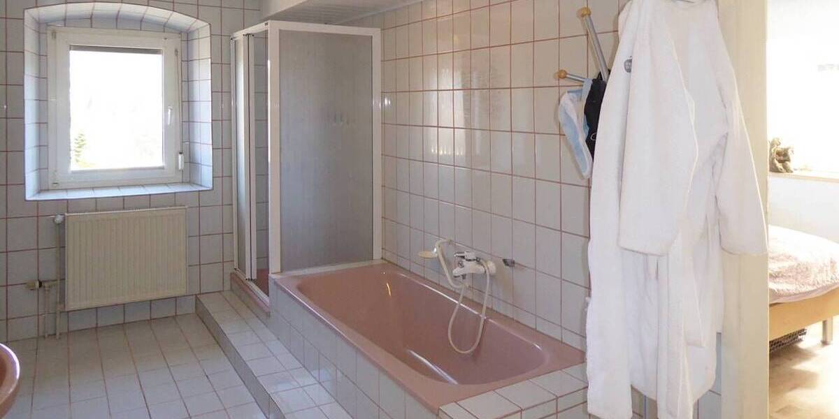 Einfamilienhaus Bischofsgrün - 9 Zimmer, 185 m&sup2;, 175.000&euro; | Angebot:26064967