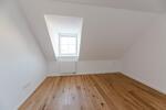 Dachgeschoßwohnung Bayreuth Meyernberg - 3 Zimmer, 69 m&sup2;, 245.000&euro; | Angebot:26834920