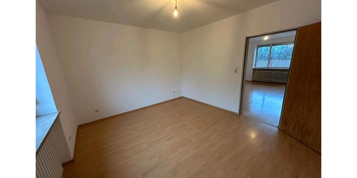 Etagenwohnung Creußen - 3 Zimmer, 75 m&sup2;, 950&euro; | Angebot:25228303