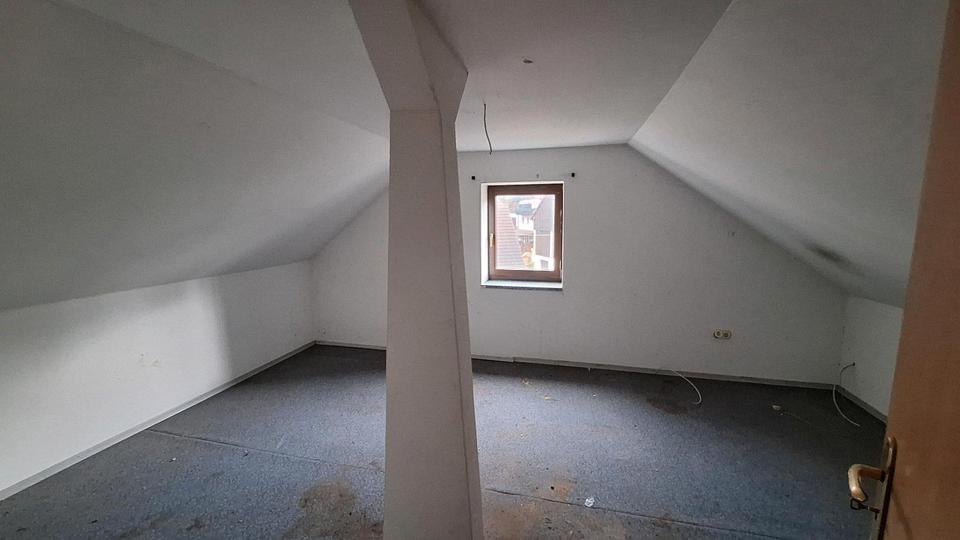 Einfamilienhaus Pottenstein - 4.5 Zimmer, 146 m&sup2;, 130.000&euro; | Angebot:26367830