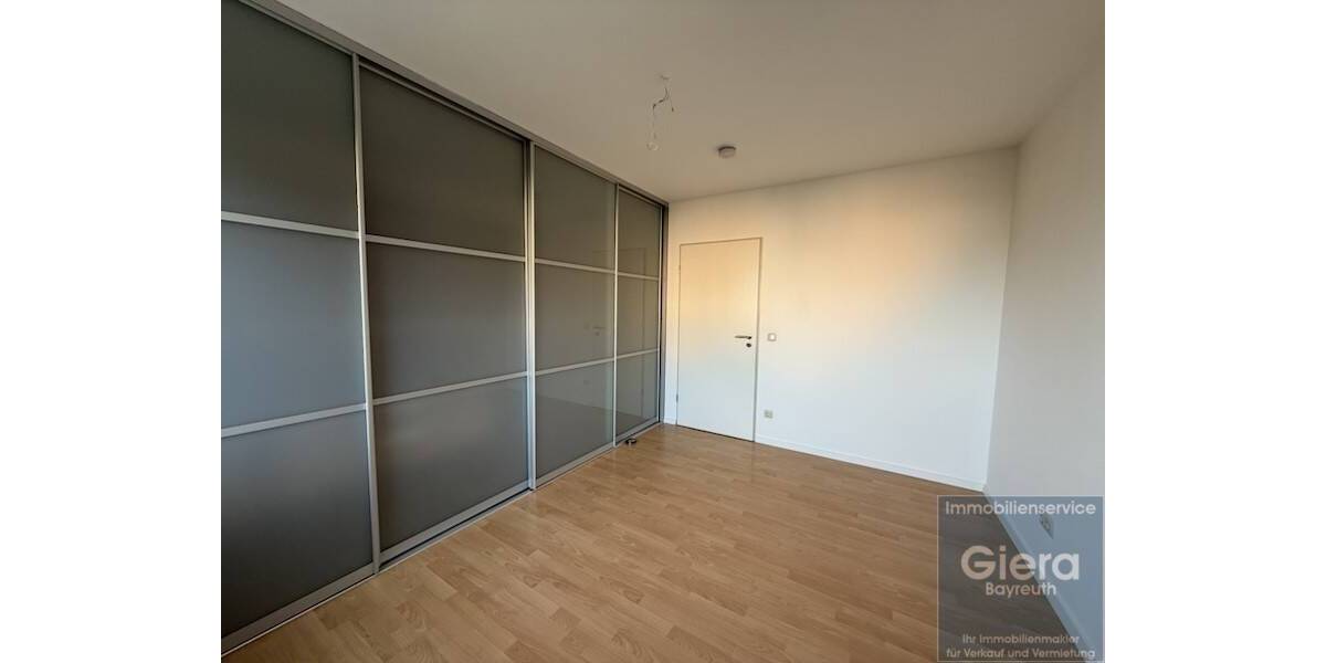 Etagenwohnung Bayreuth Roter Hügel - 3 Zimmer, 87 m&sup2;, 950&euro; | Angebot:26153809