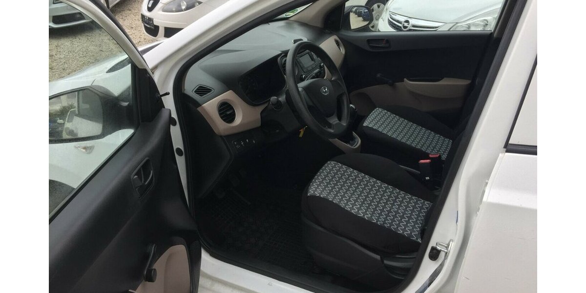 Hyundai i10 Klima,8 Fach Bereift ! 120.000 km 4.950 &euro; Himmelkron 95502