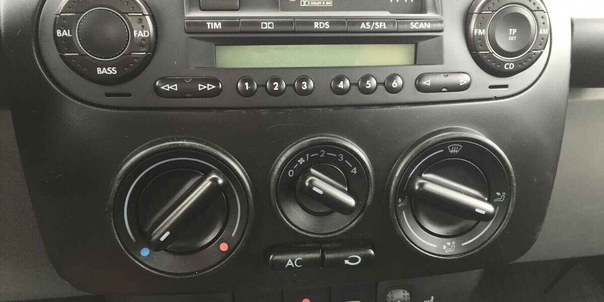 VW New Beetle 2.0 ,KLima, Klima,Tüv 01/28! 150.000 km 2.750 &euro; Himmelkron 95502