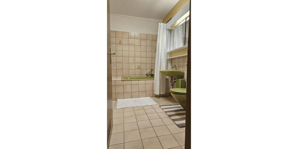 Etagenwohnung Bad Berneck - 1 Zimmer, 42 m&sup2;, 370&euro; | Angebot:26290263