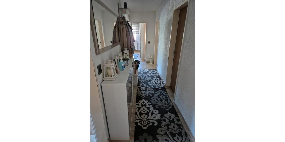 Etagenwohnung Bad Berneck im Fichtelgebirge - 4 Zimmer, 81 m&sup2;, 179.000&euro; | Angebot:27179582