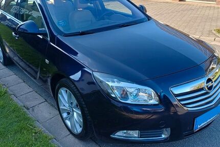 Opel Insignia 107.000 km 8.000 &euro; Hummeltal 95503