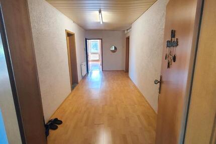 Wohnung Kulmbach Blaich - 5 Zimmer, 1 m&sup2;, 1.000&euro; | Angebot:25759681