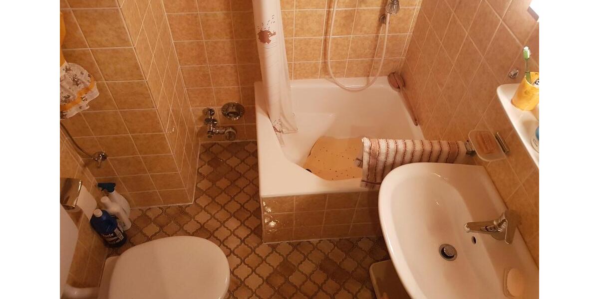 Dachgeschoßwohnung Bad Berneck im Fichtelgebirge - 1 Zimmer, 35 m&sup2;, 58.000&euro; | Angebot:26094001