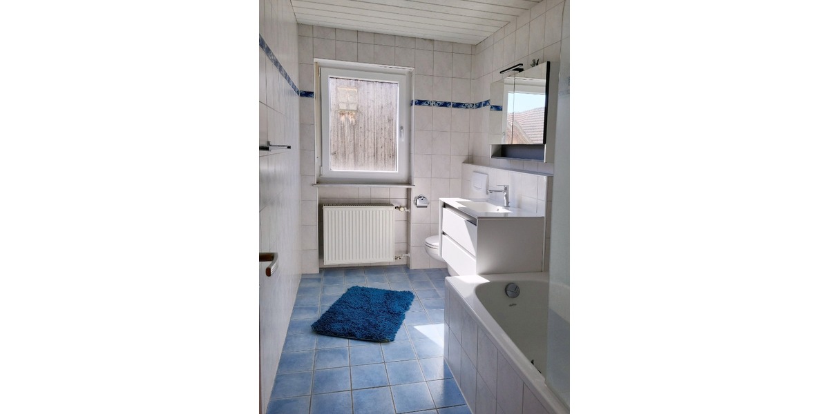 Wohnhaus mit ehemaliger Gastwirtschaft und Scheune in Leups bei Pegnitz zu verkaufen. - Zweifamilienhaus Pegnitz | Angebot:26232738