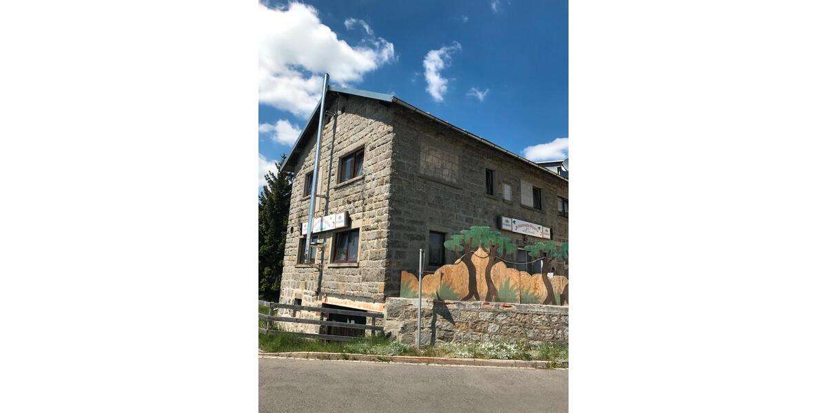 Mehrfamilienhaus, Wohnhaus Neusorg - 15 Zimmer, 470 m&sup2;, 448.000&euro; | Angebot:25543384