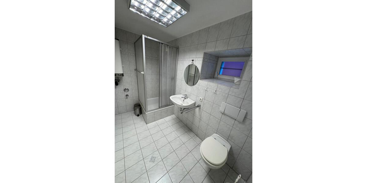 Erdgeschoßwohnung Himmelkron - 4 Zimmer, 107 m&sup2;, 550&euro; | Angebot:24455570