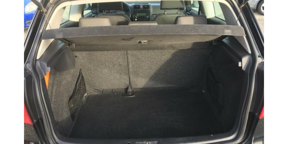 VW Golf Trendline, Klima,el.Fh. 2 Hd.,Tüv 03/28! 200.000 km 2.600 &euro; Himmelkron 95502