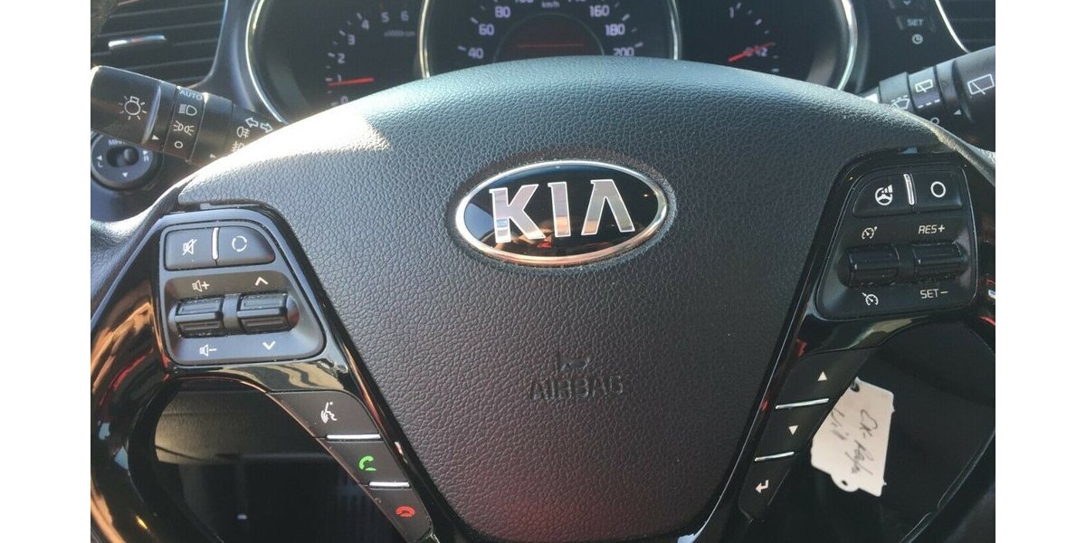 Kia ceed Edition, Temp,Klimaaut., Sitzheiz.usw.! 138.000 km 6.500 &euro; Himmelkron 95502