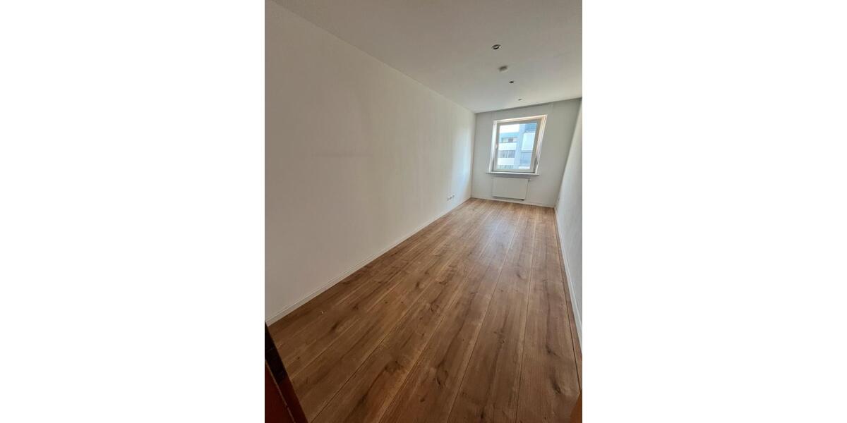 Etagenwohnung Bayreuth Altstadt - 3 Zimmer, 85 m&sup2;, 1.000&euro; | Angebot:26681380