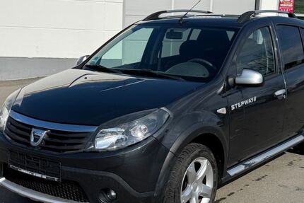 Dacia Sandero 236.000 km 2.390 &euro; Tröstau 95709