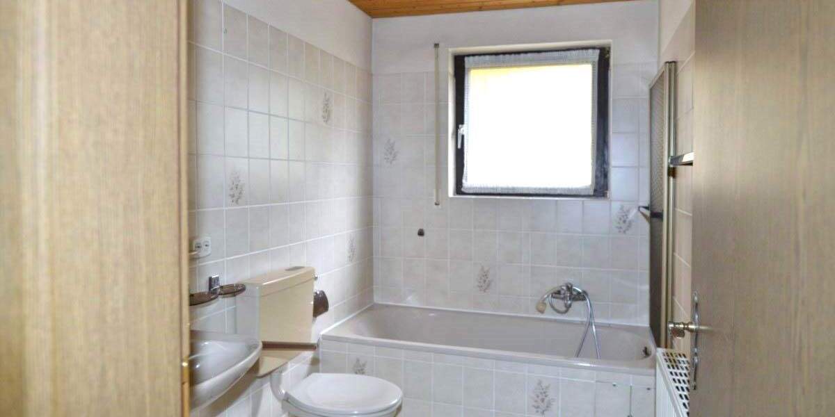 Mehrfamilienhaus, Wohnhaus Kasendorf - 9 Zimmer, 173 m&sup2;, 290.000&euro; | Angebot:25707350