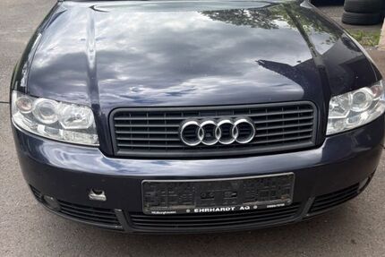 Audi A4 318.000 km 1.899 &euro; Warmensteinach 95485