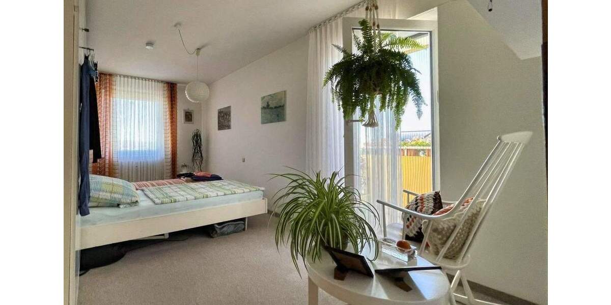Etagenwohnung Bayreuth Roter Hügel - 3 Zimmer, 76 m&sup2;, 250.000&euro; | Angebot:25743807